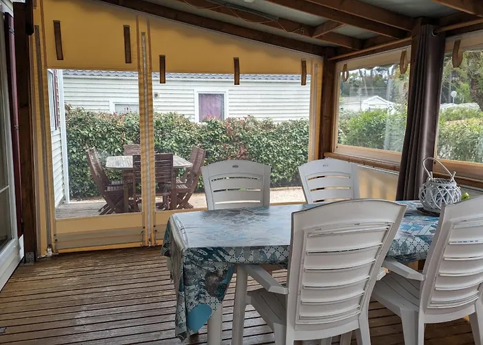 Mobil Home à 200m de la mer au Camping des Pins Maritimes Hyères